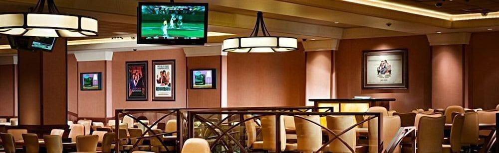 Hollywood Casino Lawrenceburg Hotel Екстериор снимка