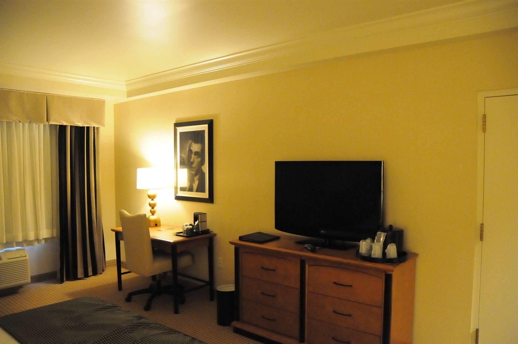 Hollywood Casino Lawrenceburg Hotel Екстериор снимка